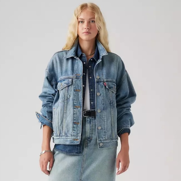 NEW Levi oversized denim jacket - Picture 3 of 11